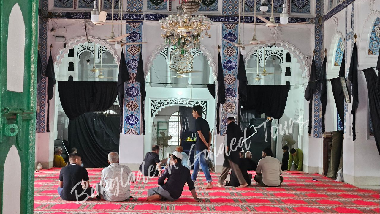 Hussaini Dalan Shia Imambara historic religious site Mughal architecture Old Dhaka Bangladesh