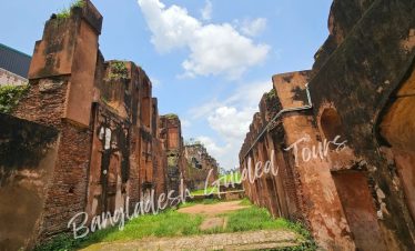 Lalbagh Fort main entrance gate historic Mughal architecture Old Dhaka